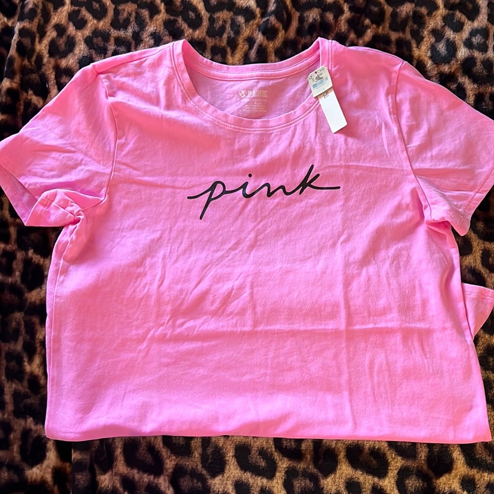 VS PINK tshirt size L NWT